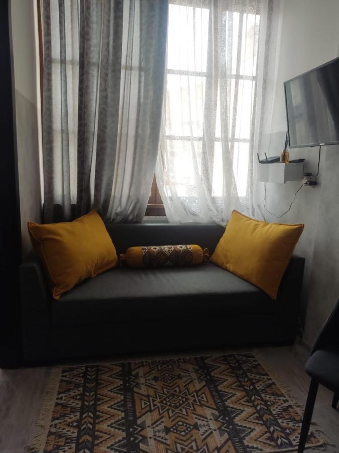 Ahmashenebeliapart Tbilisi ภายนอก รูปภาพ