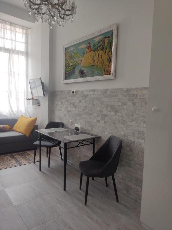 Ahmashenebeliapart Tbilisi ภายนอก รูปภาพ