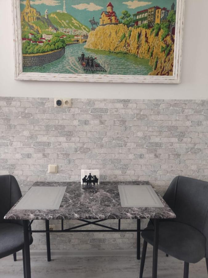 Ahmashenebeliapart Tbilisi ภายนอก รูปภาพ